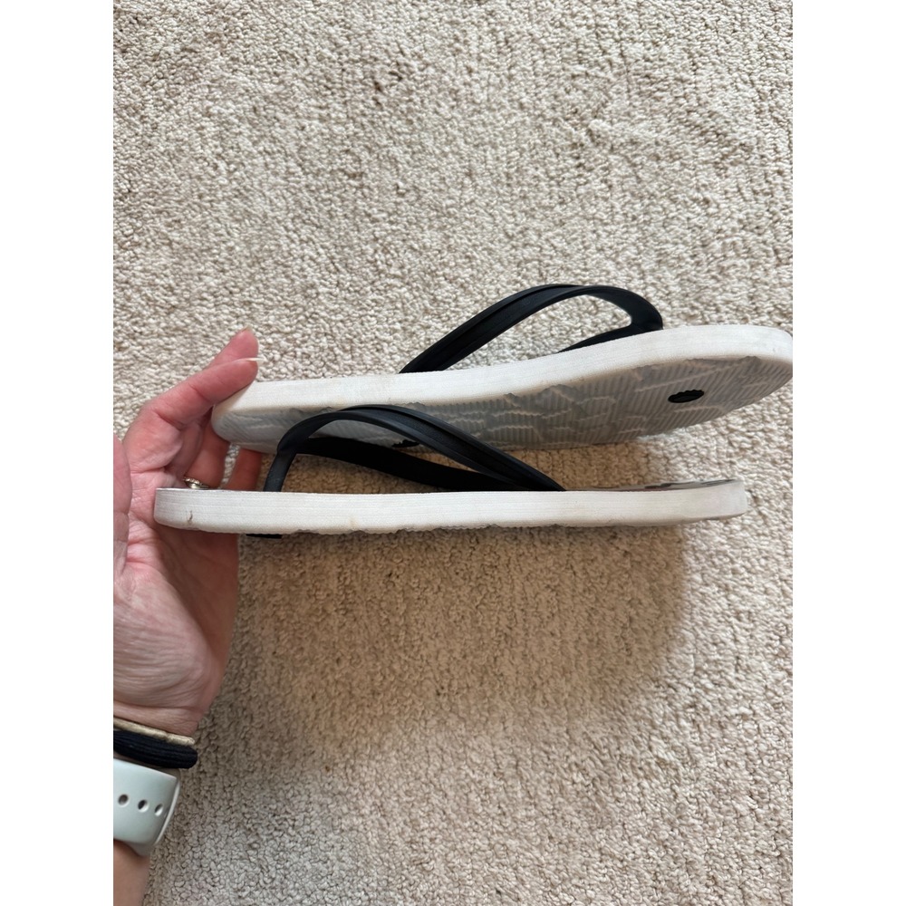 Volcom White Flip Flops with Repeating Logo Print Women's Size 6.5 – Pre-Owned - Picture 4 of 8